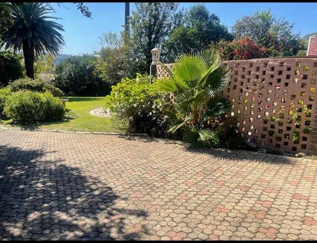 4 BEDROOM HOUSE FOR SALE IN MONDEOR